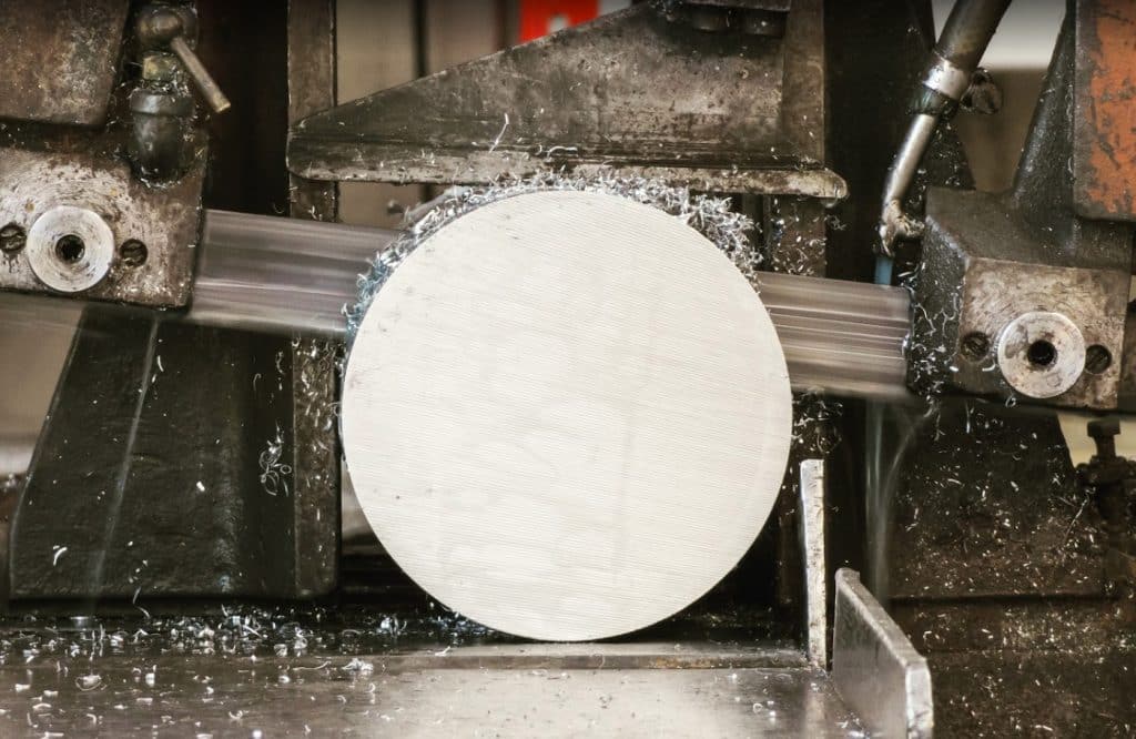 Metal cutting service with industrial saw